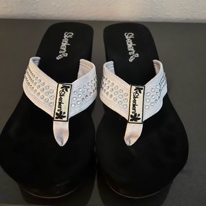 Skechers Women's Cali Rhinestone Flip Flop Platform Sandals